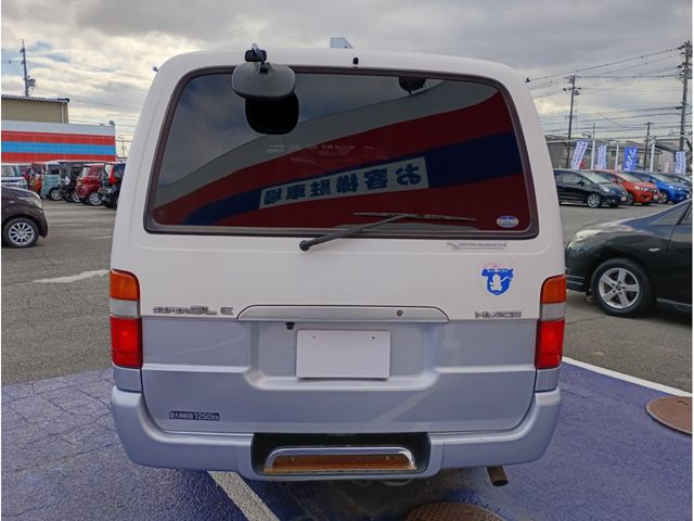 TOYOTA HIACE VAN 2WD 2004 Image 31
