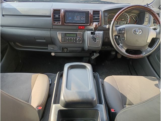 TOYOTA HIACE VAN 2WD 2018 Image 31