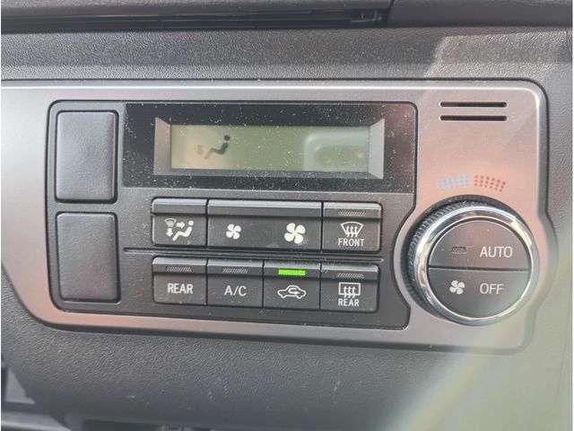 TOYOTA HIACE VAN 2WD 2018 Image 31