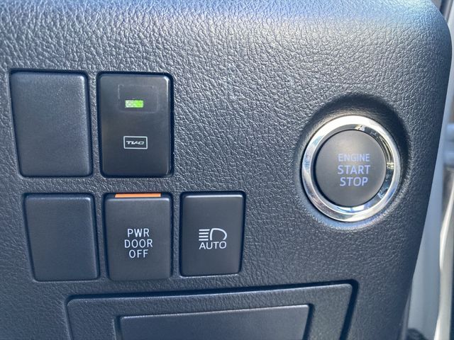 TOYOTA ALPHARD 4WD 2020 Image 31