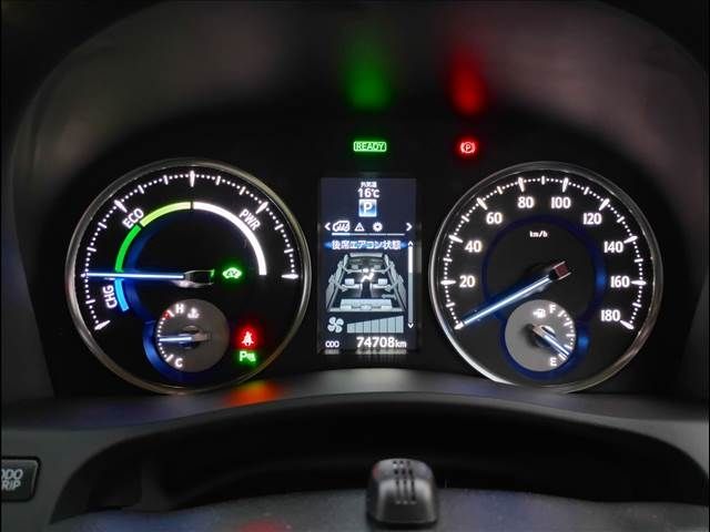 TOYOTA ALPHARD HYBRID 4WD 2017 Image 31
