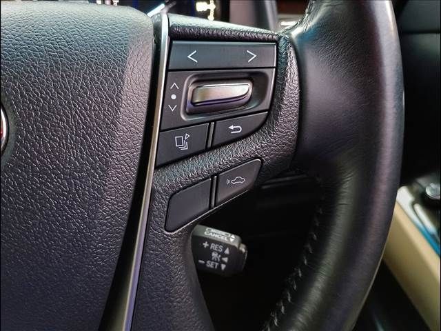 TOYOTA ALPHARD HYBRID 4WD 2017 Image 31