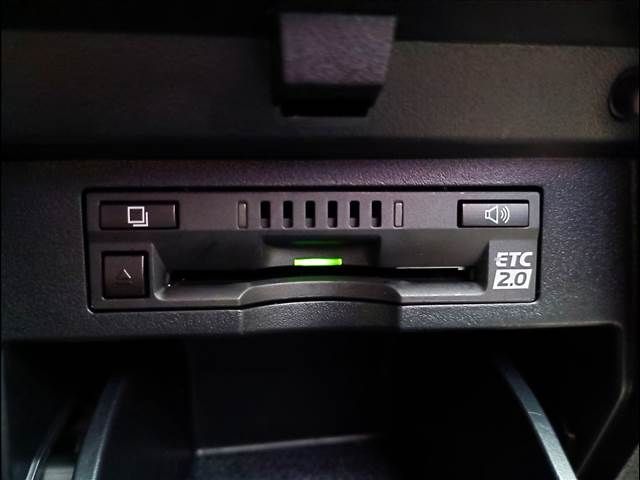 TOYOTA ALPHARD HYBRID 4WD 2017 Image 31