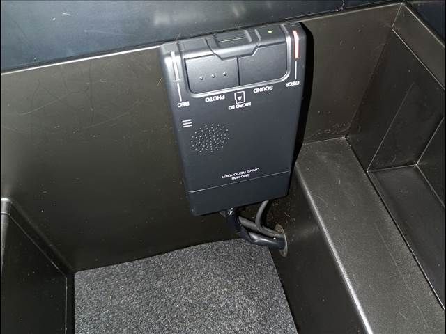 TOYOTA ALPHARD HYBRID 4WD 2017 Image 31