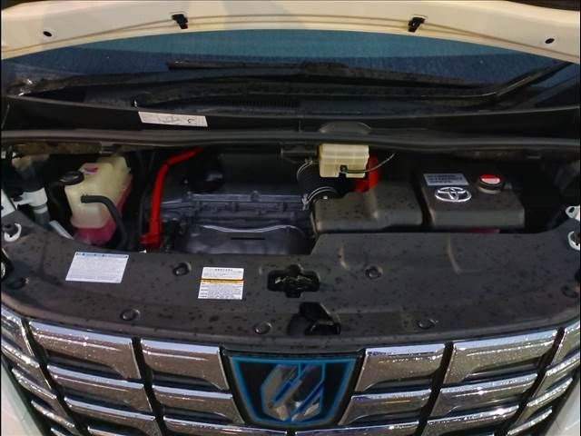 TOYOTA ALPHARD HYBRID 4WD 2017 Image 31