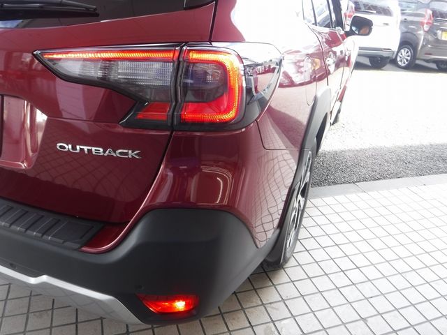 SUBARU LEGACY OUTBACK 2022 Image 31