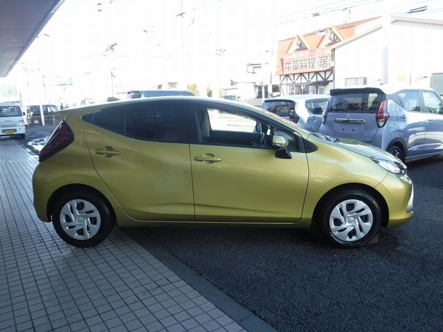 TOYOTA AQUA 2023 Image 31