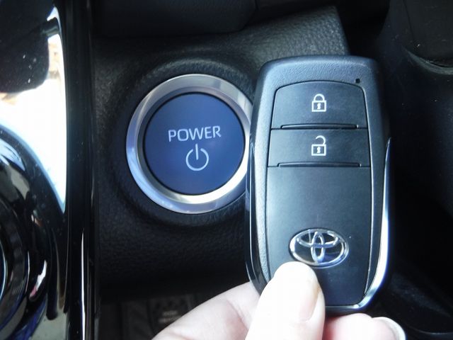 TOYOTA AQUA 2023 Image 31