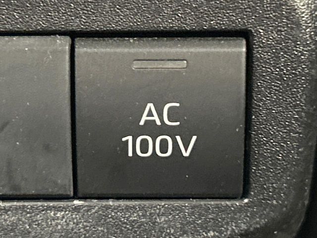 TOYOTA SIENTA HYBRID 2023 Image 31