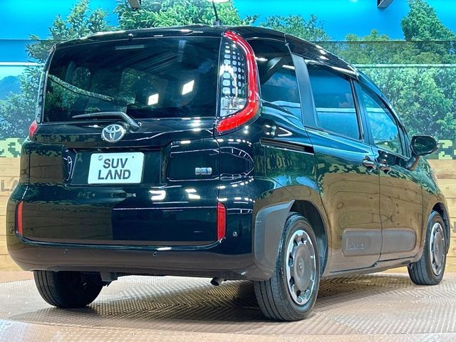 TOYOTA SIENTA HYBRID 2023 Image 31