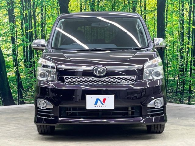 TOYOTA VOXY 2013 Image 31