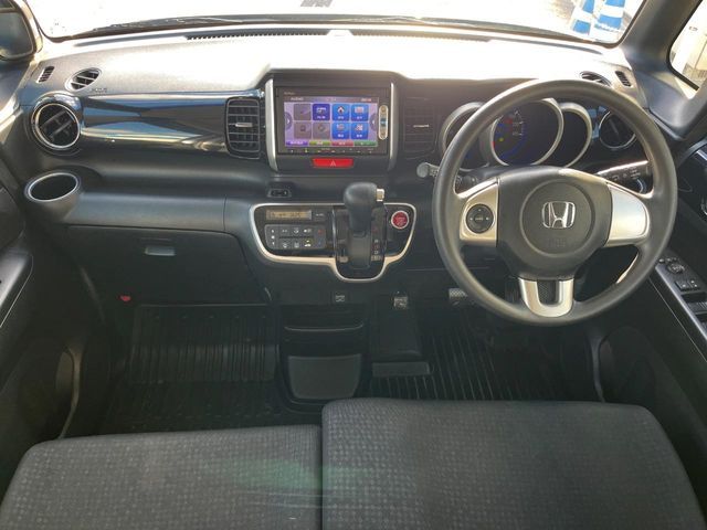 HONDA N BOX CUSTOM 2015 Image 31