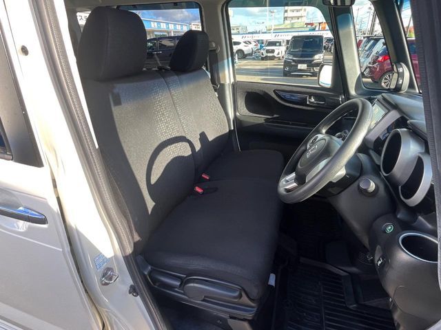 HONDA N BOX CUSTOM 2015 Image 31