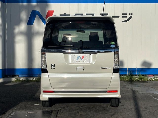 HONDA N BOX CUSTOM 2015 Image 31