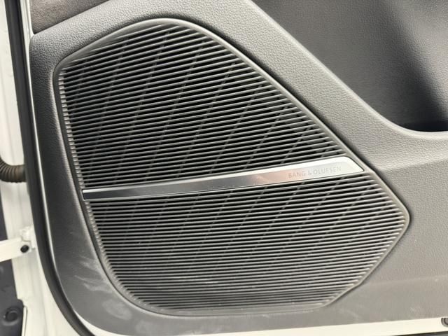 AUDI Q8 2019 Image 31