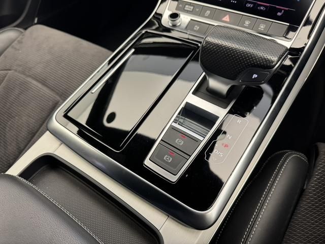 AUDI Q8 2019 Image 31