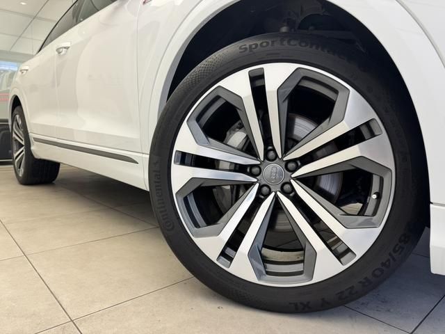 AUDI Q8 2019 Image 31