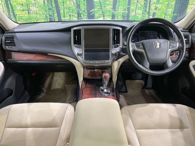 TOYOTA CROWN SEDAN HYBRID 2014 Image 31