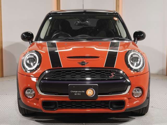 BMW MINI COOPER SD 5DOOR 2018 Image 31