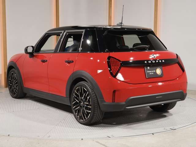 BMW MINI COOPER 5DOOR 2025 Image 31