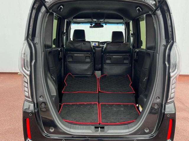 HONDA N BOX CUSTOM 2021 Image 31