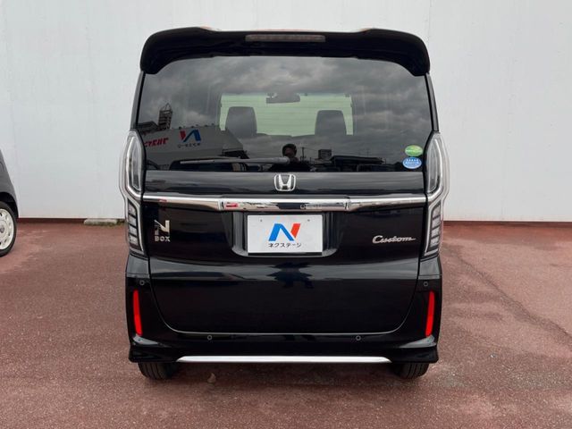 HONDA N BOX CUSTOM 2021 Image 31