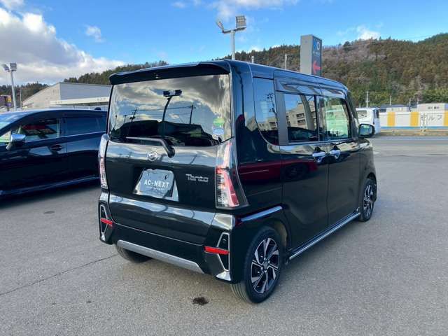 DAIHATSU TANTO CUSTOM 2020 Image 31