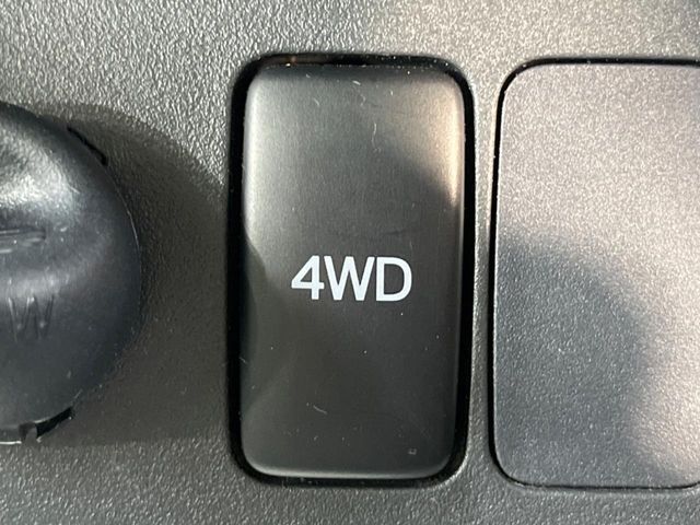 DAIHATSU HIJET TRUCK 4WD 2016 Image 31