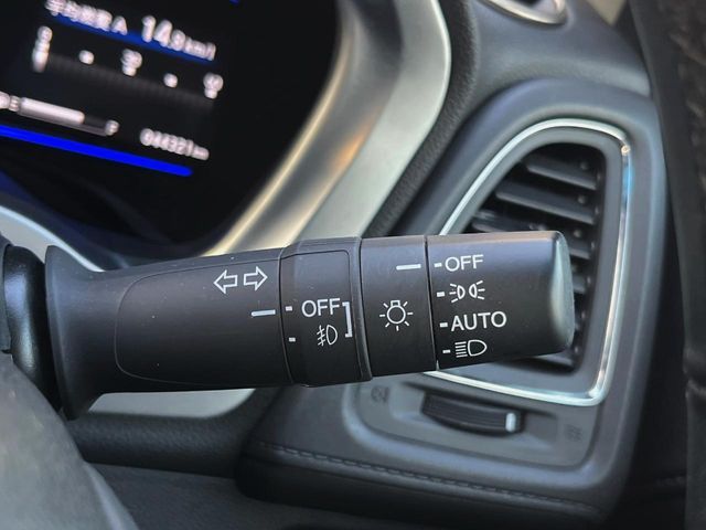 HONDA VEZEL HYBRID 2015 Image 31