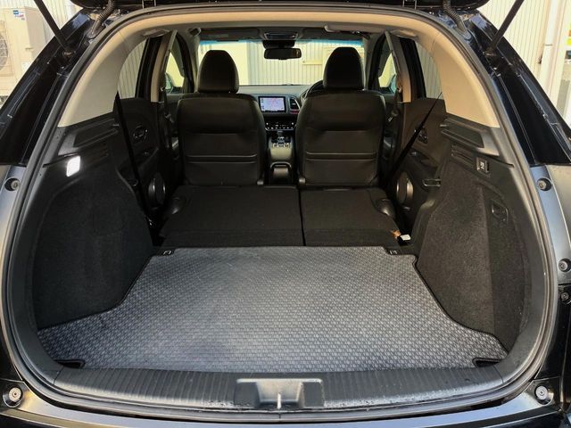 HONDA VEZEL HYBRID 2015 Image 31