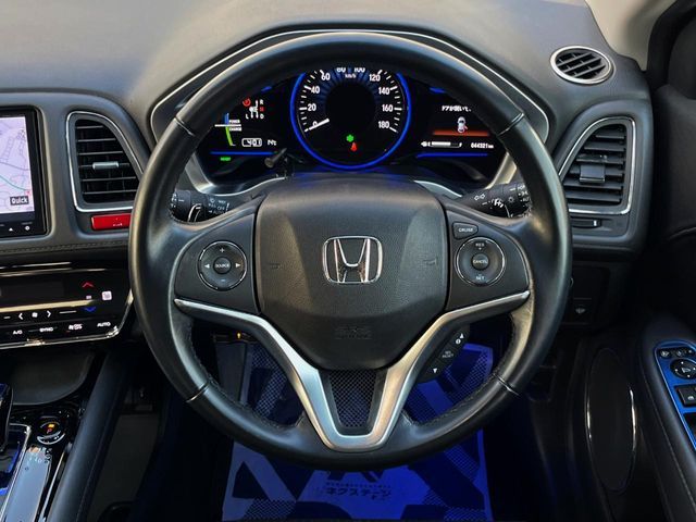 HONDA VEZEL HYBRID 2015 Image 31