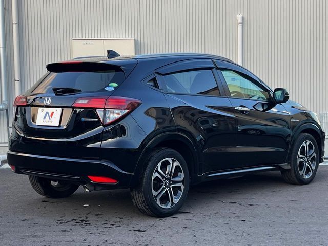 HONDA VEZEL HYBRID 2015 Image 31