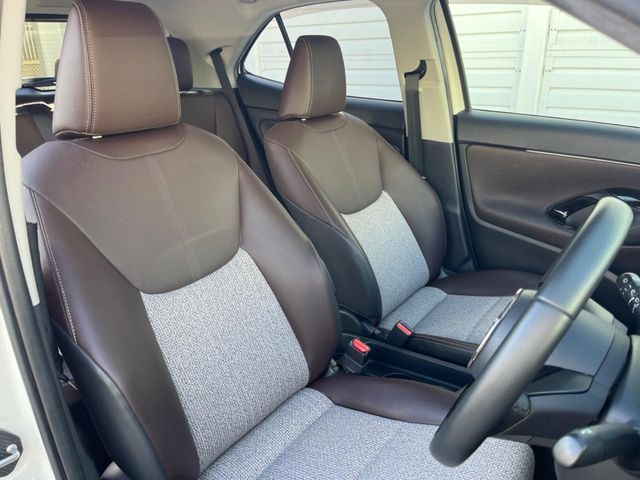 TOYOTA YARIS CROSS HYBRID 2021 Image 31