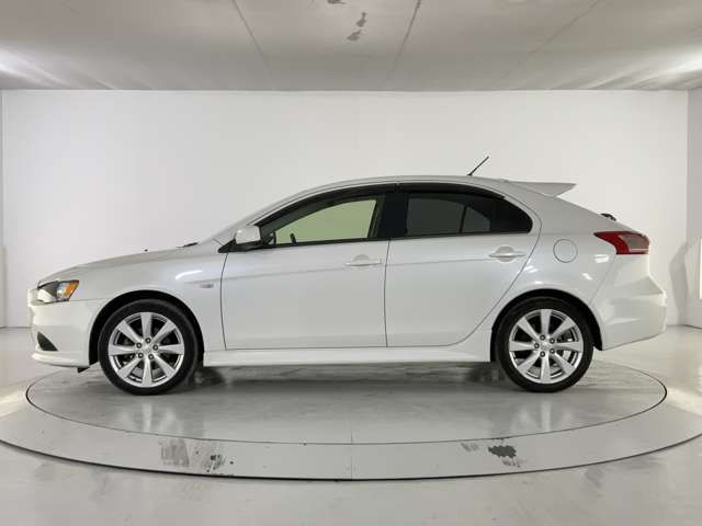 MITSUBISHI GALANT FORTIS SPORTB 2012 Image 31