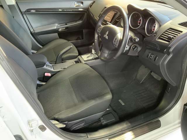 MITSUBISHI GALANT FORTIS SPORTB 2012 Image 31