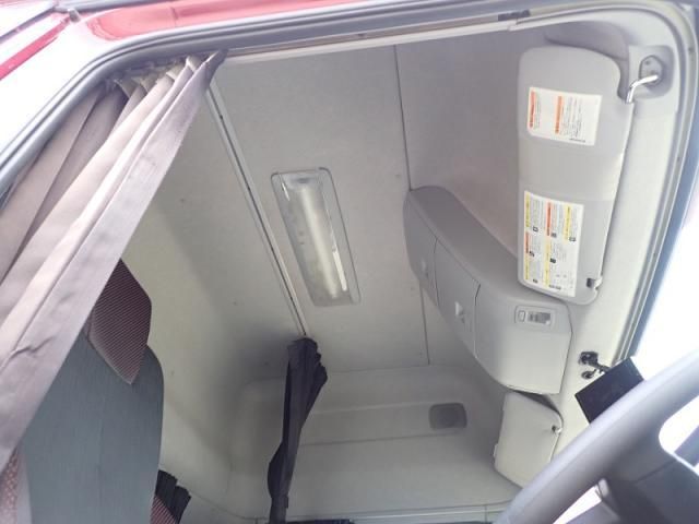 NISSAN DIESEL QUON 2021 Image 31