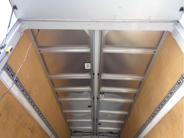 MITSUBISHI FUSOU FIGHTER 2019 Image 31