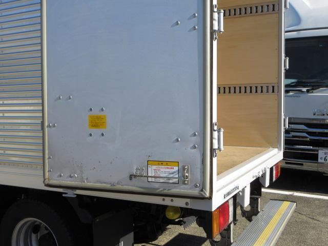 ISUZU ELF 2019 Image 31