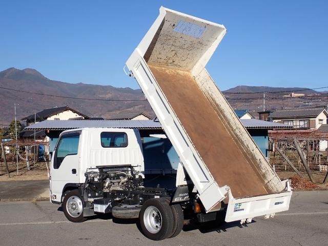 ISUZU ELF 2023 Image 31