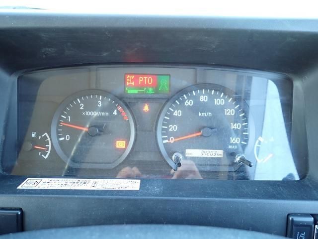 ISUZU ELF 2023 Image 31