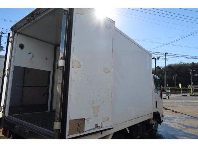 ISUZU ELF 2016 Image 31