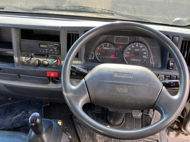 ISUZU ELF 2013 Image 31