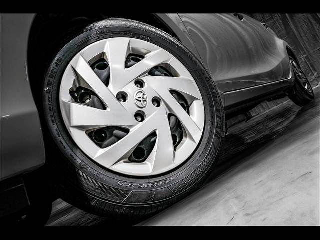 TOYOTA AQUA 2015 Image 31