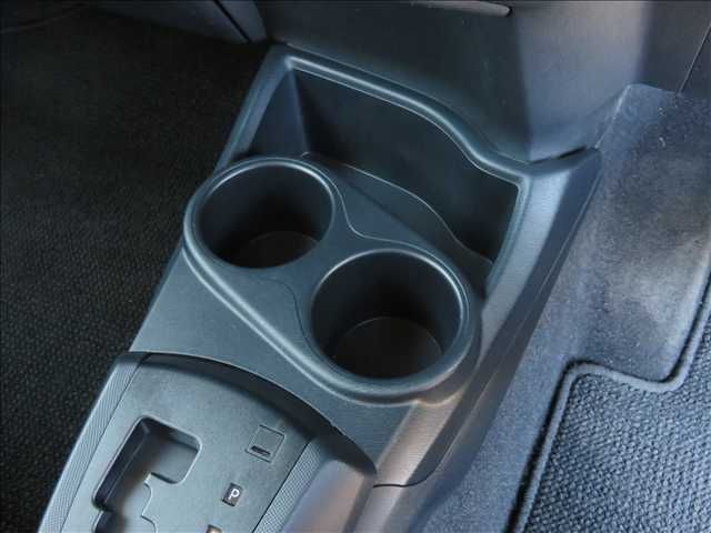 TOYOTA AQUA 2015 Image 31