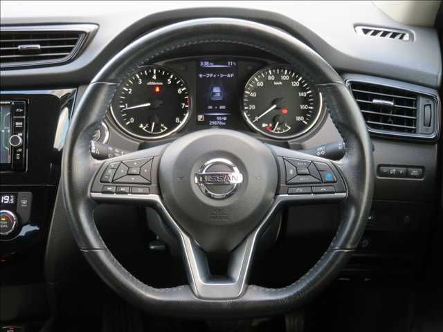 NISSAN X-TRAIL 2WD 2018 Image 31