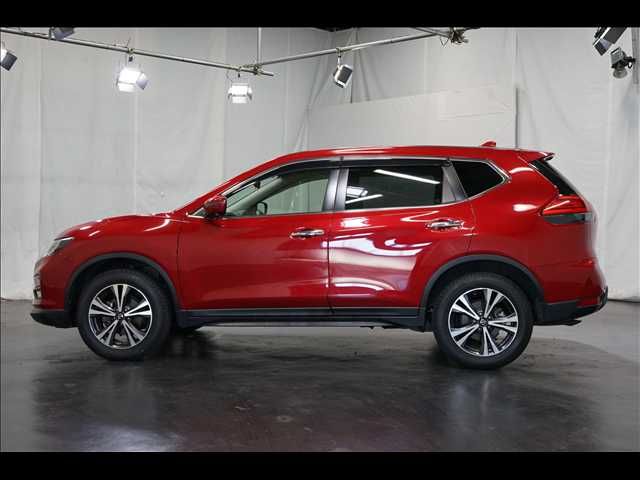 NISSAN X-TRAIL 2WD 2018 Image 31