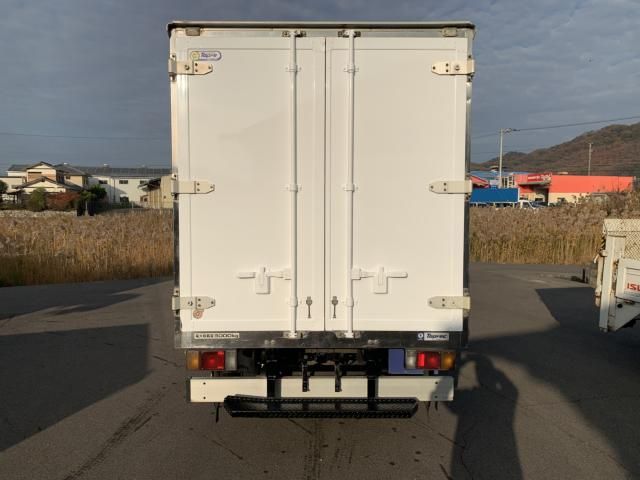 ISUZU ELF 2011 Image 31