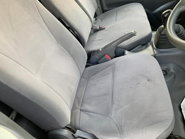 ISUZU ELF 2011 Image 31