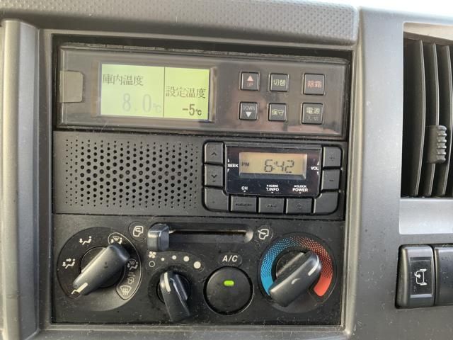 ISUZU ELF 2011 Image 31