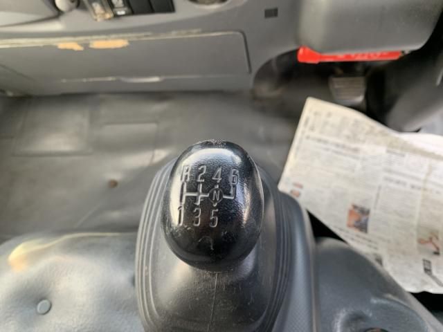 ISUZU ELF 2011 Image 31